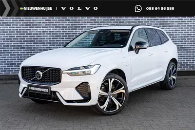Volvo XC60 2.0 T6 Plug-in Hybrid AWD Plus Dark uit 2024