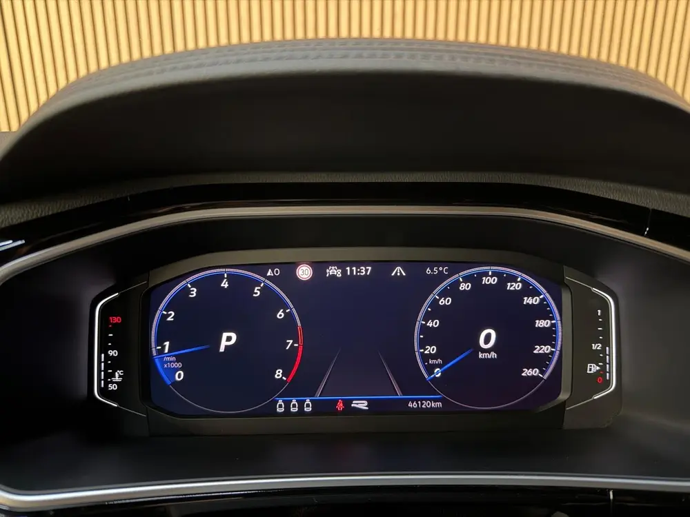 Volkswagen T-Roc 1.5 TSI R Line - Pano - Beats Audio uit 2023, foto 15