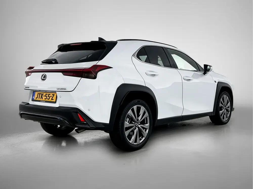 Lexus UX 250h F Sport Design uit 2024, foto 2