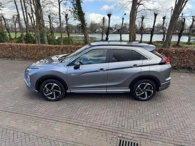 Mitsubishi Eclipse Cross 2.4PHEV Executive uit 2022, foto 3