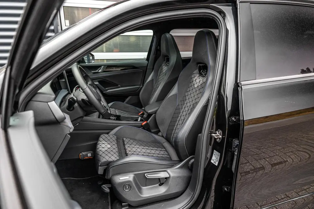 Volkswagen Tayron 1.5 eHybrid 204pk R-Line Edition | SoH 100 uit 2026, foto 4