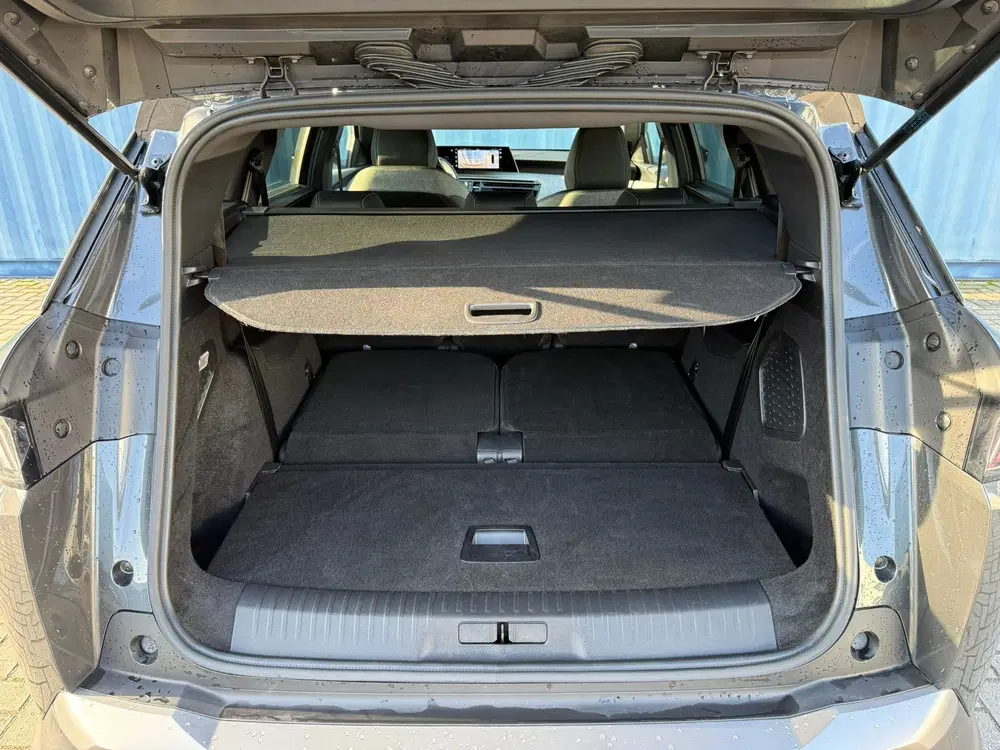 Peugeot 5008 1.2 Hybrid 136 Allure uit 2025, foto 18