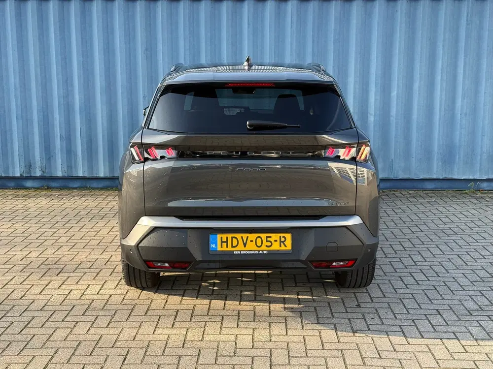 Peugeot 5008 1.2 Hybrid 136 Allure uit 2025, foto 4