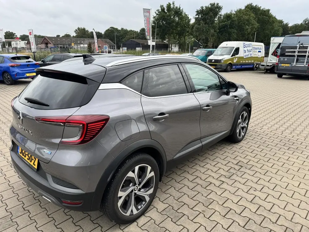 Renault Captur 1.6 E-Tech plug-in hybrid 160 R.S.Line uit 2022, foto 6