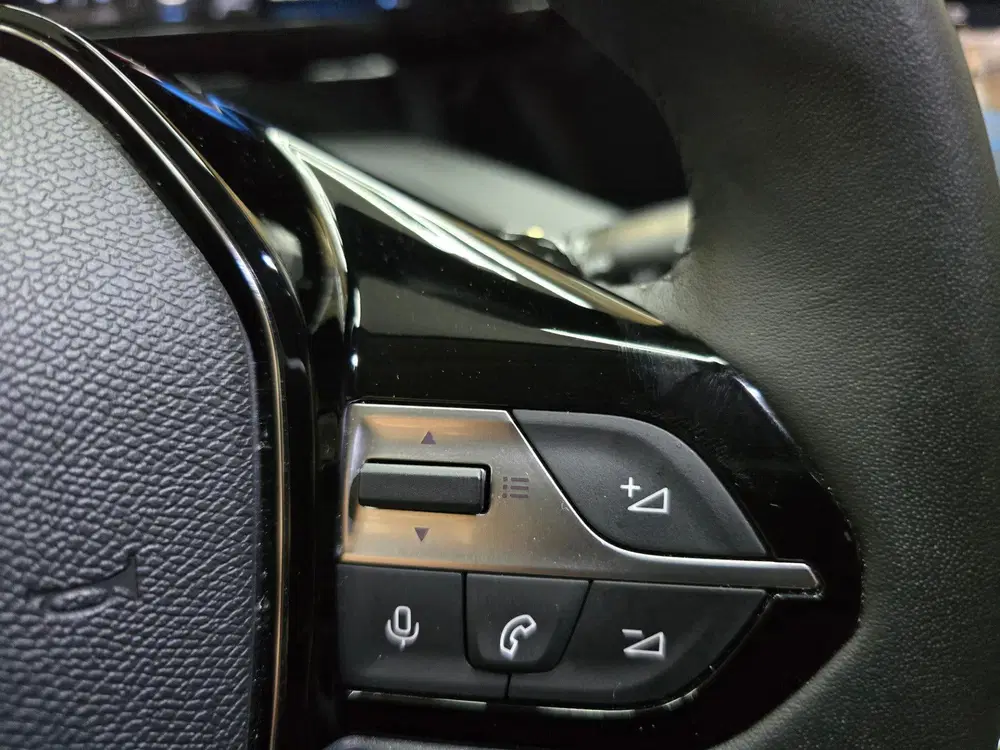 Peugeot 408 1.2 Hybrid 145 e-DCS6 Allure ACC ECC Navi uit 2025, foto 10