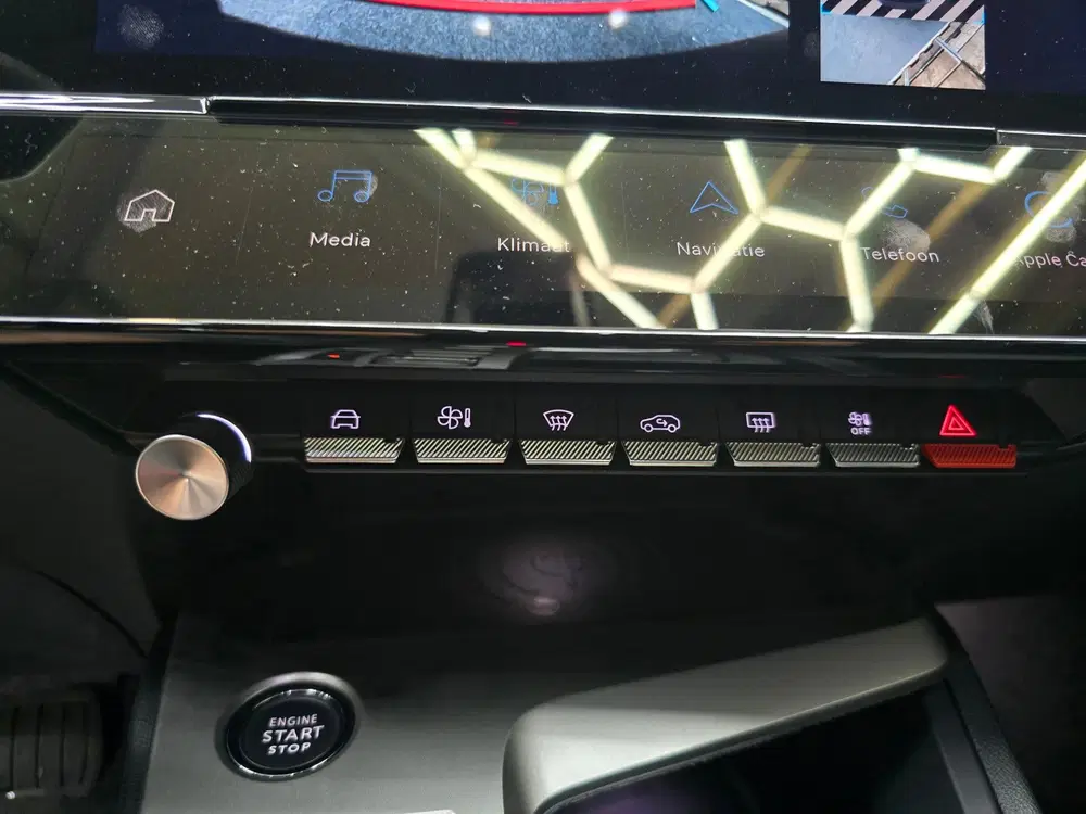 Peugeot 408 1.2 Hybrid 145 e-DCS6 Allure ACC ECC Navi uit 2025, foto 13