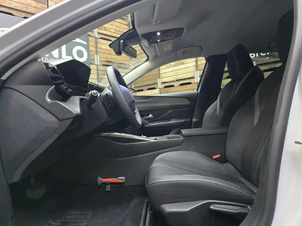 Peugeot 408 1.2 Hybrid 145 e-DCS6 Allure ACC ECC Navi uit 2025, foto 5