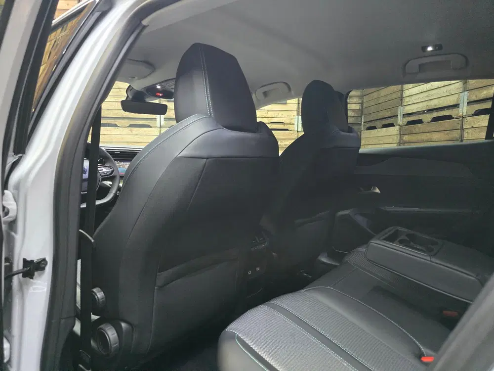 Peugeot 408 1.2 Hybrid 145 e-DCS6 Allure ACC ECC Navi uit 2025, foto 7