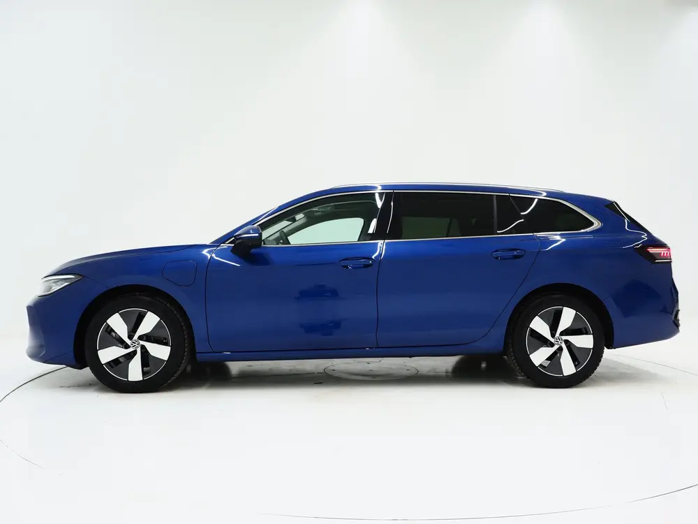Volkswagen Passat Variant 1.5 eHybrid Elegance | 5 Jaar Gara uit 2025, foto 2