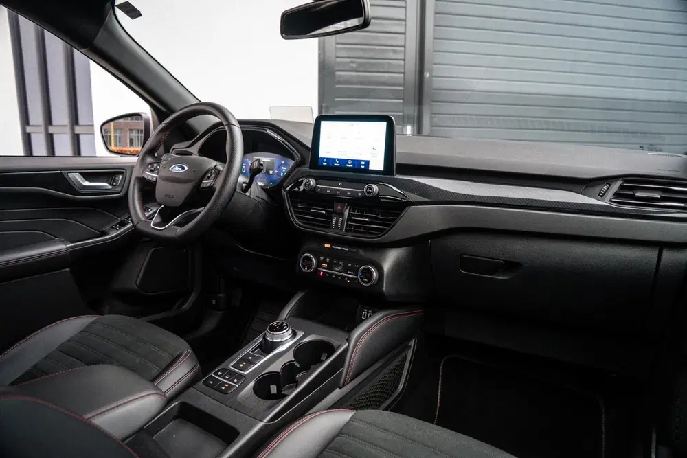 Ford Kuga 2.5 PHEV ST-Line X 225PK PANO uit 2021, foto 14