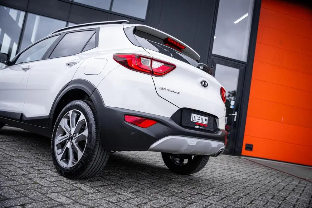 Kia Stonic 1.0 T-GDi DynamicPlusLine*AUTOMAAT*CARPLAY uit 2019, foto 4