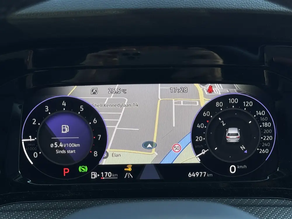 Volkswagen Golf 1.5 eTSI R-Line Business Pano Sfeer uit 2023, foto 18
