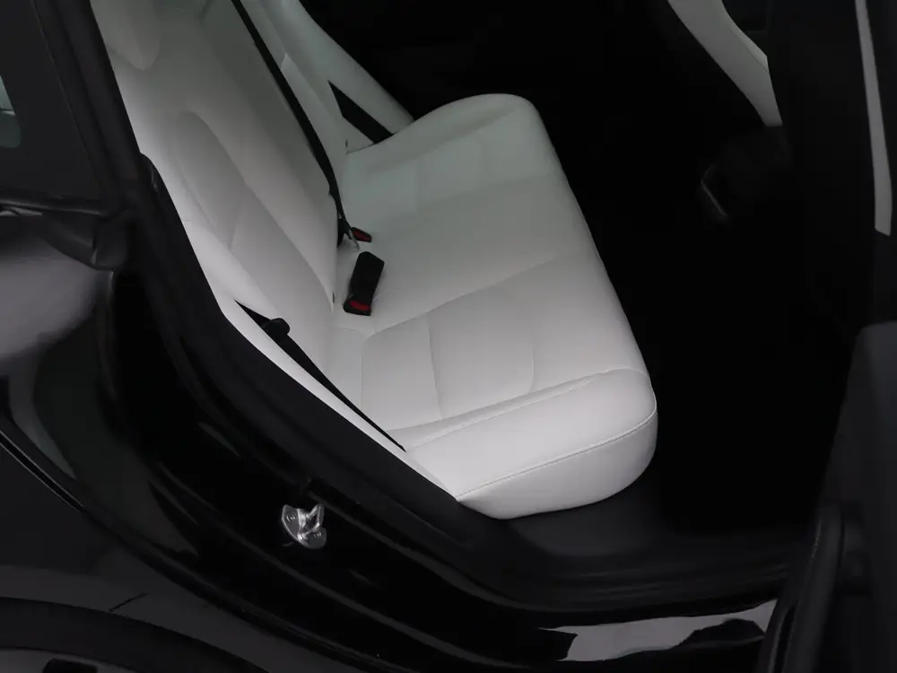 Tesla Model 3 Performance AWD 486pk 75 kWh FACELIFT 87 uit 2021, foto 16