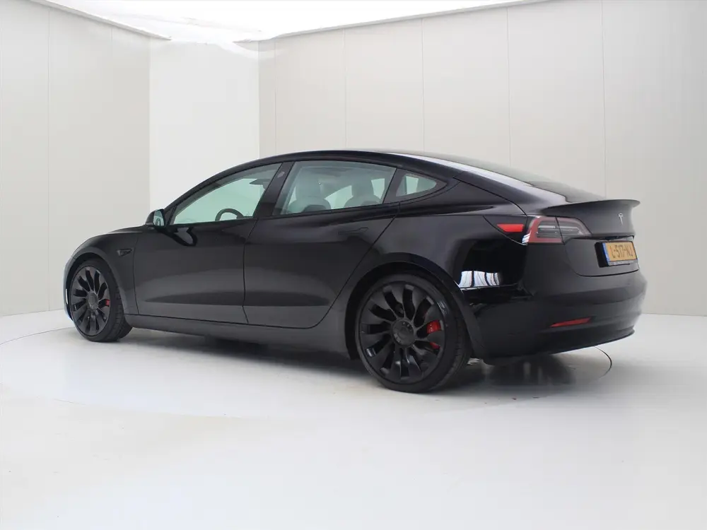 Tesla Model 3 Performance AWD 486pk 75 kWh FACELIFT 87 uit 2021, foto 4