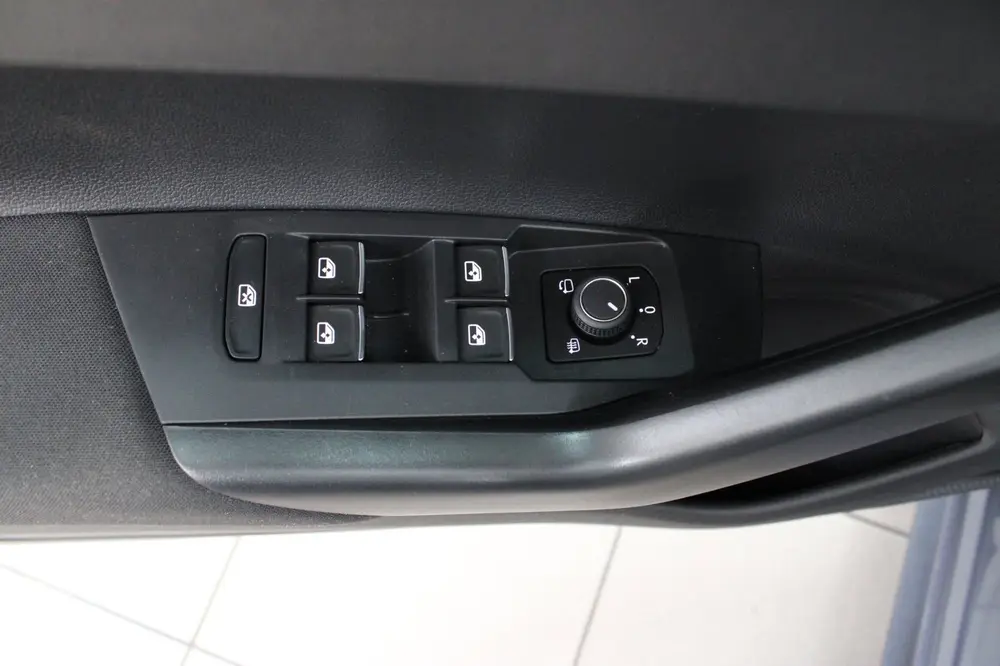 Volkswagen Polo 1.0 TSI R-Line Business | Airco | Cruise Con uit 2024, foto 17