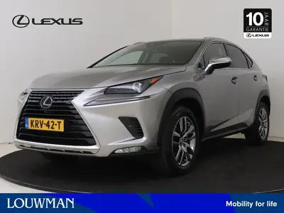 Lexus NX 300h AWD Luxury Line | Dealer Onderhouden | Schuif/ uit 2020