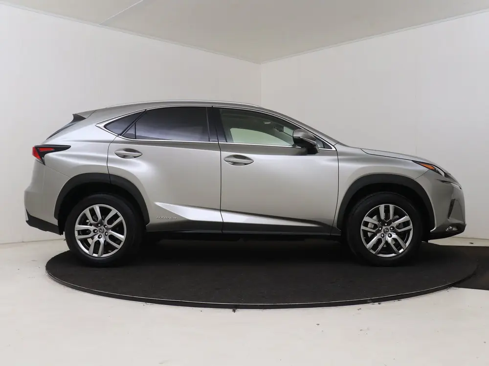 Lexus NX 300h AWD Luxury Line | Dealer Onderhouden | Schuif/ uit 2020, foto 13