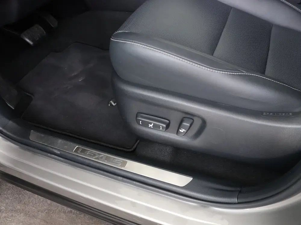 Lexus NX 300h AWD Luxury Line | Dealer Onderhouden | Schuif/ uit 2020, foto 17