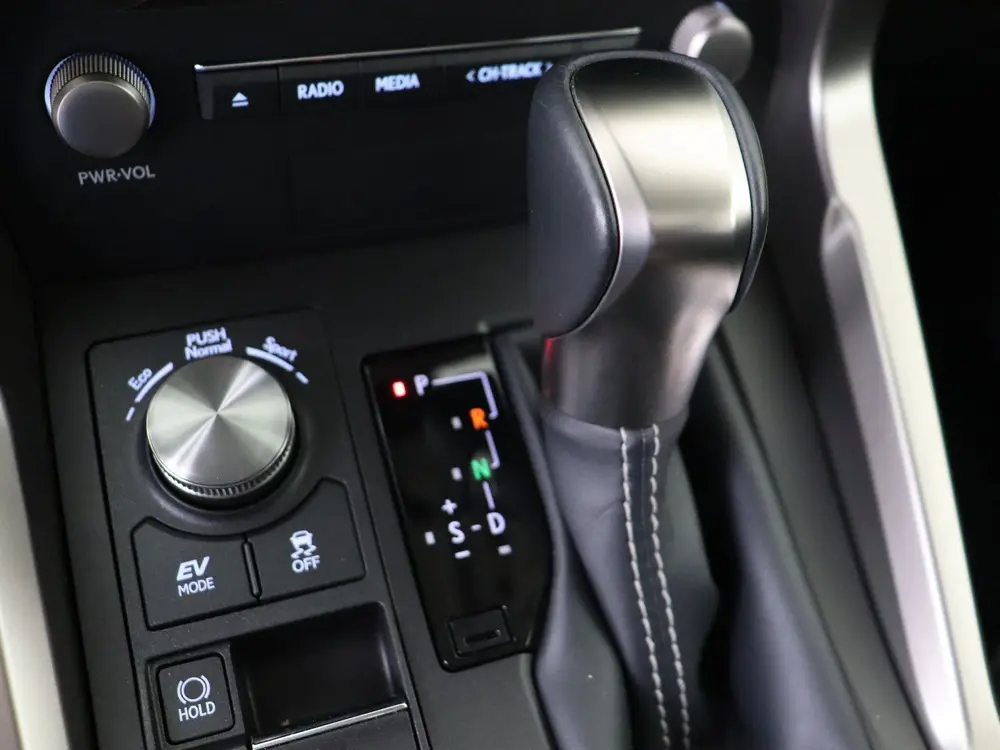 Lexus NX 300h AWD Luxury Line | Dealer Onderhouden | Schuif/ uit 2020, foto 9