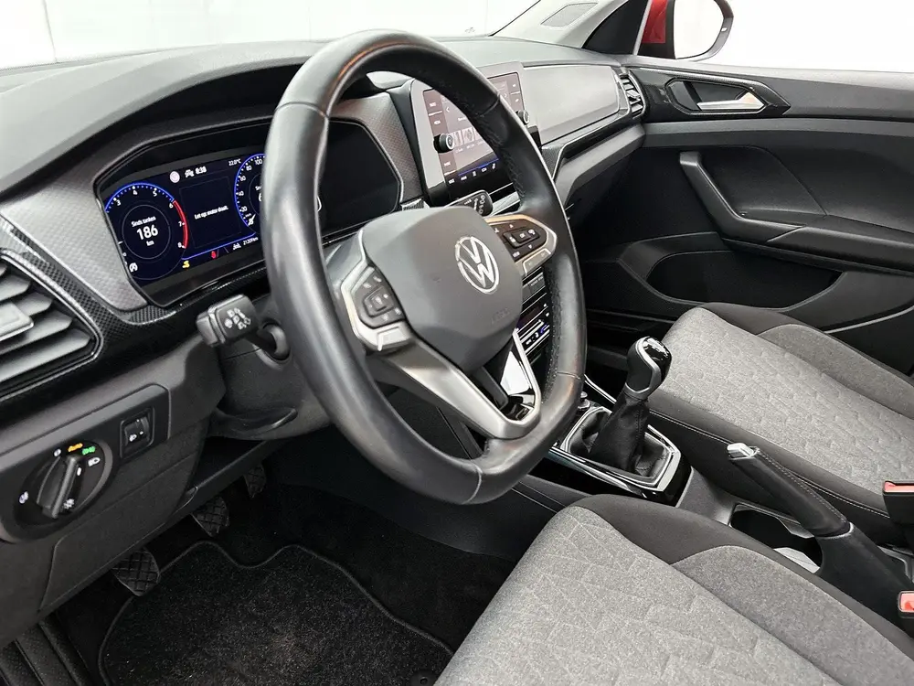 Volkswagen T-Cross 1.0 TSI Life Edition | 95 PK | Trekhaak | uit 2024, foto 20