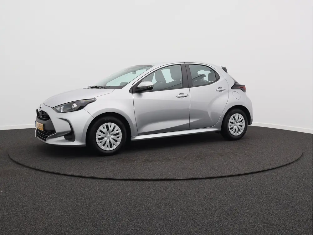 Toyota Yaris 1.5 Hybrid Active uit 2022, foto 8