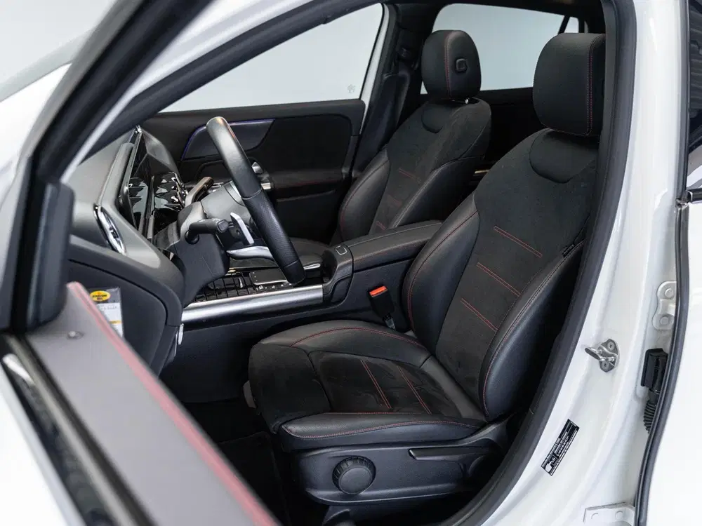 Mercedes-Benz GLA 200 AMG Line Pano ACC 19' uit 2022, foto 11