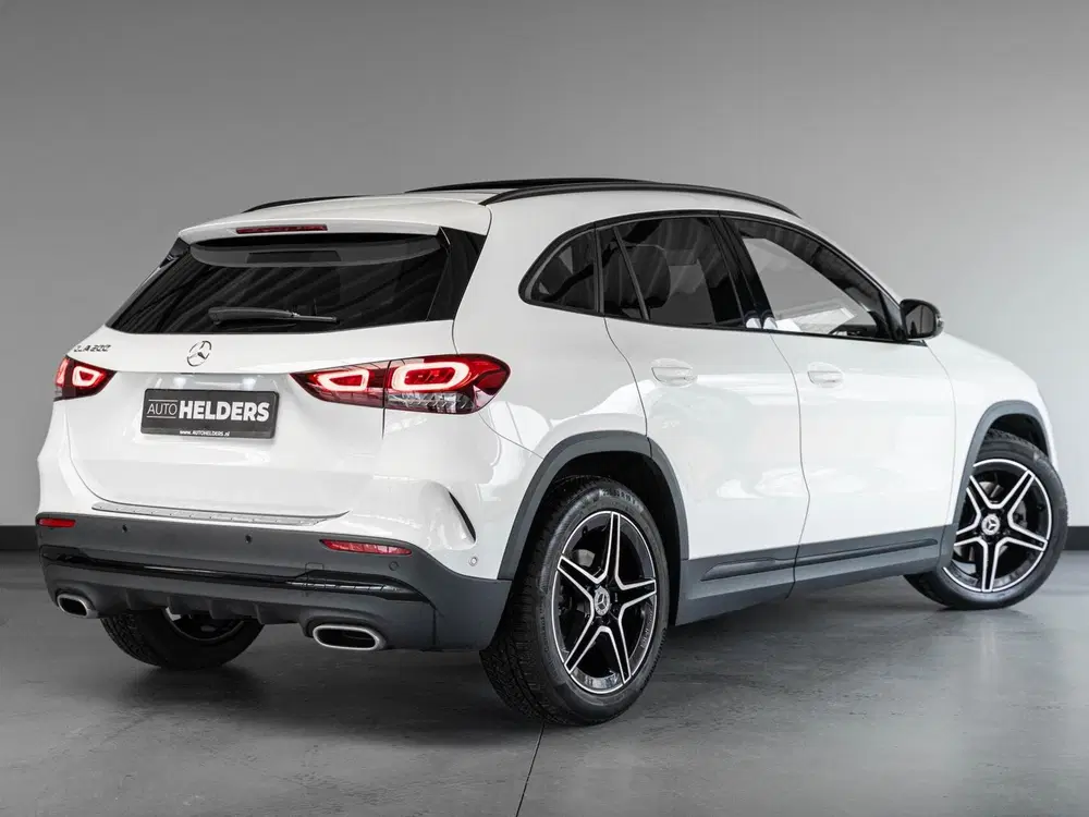 Mercedes-Benz GLA 200 AMG Line Pano ACC 19' uit 2022, foto 4