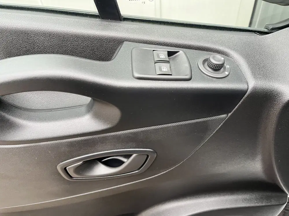 Renault Trafic 2.0 dCi L1H1 120pk Airco Cruise controle K uit 2021, foto 10