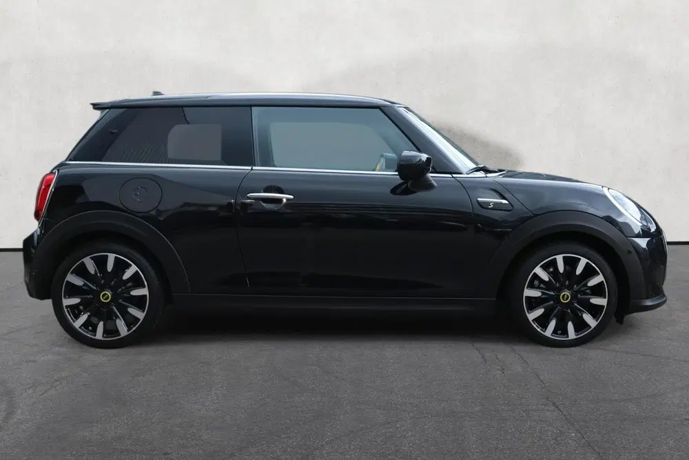 Mini Electric Classic 33 kWh uit 2021, foto 10