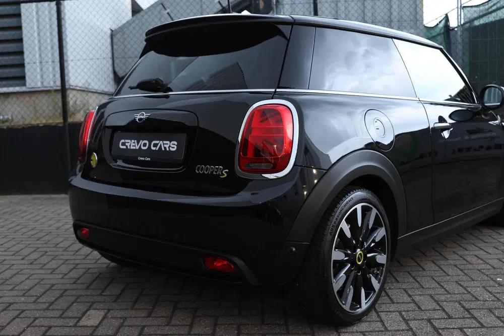 Mini Electric Classic 33 kWh uit 2021, foto 19