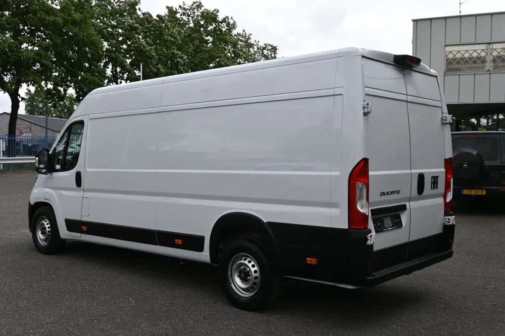 Fiat Ducato L4H2 Maxi 140 pk 2.2 MultiJet Camera uit 2024, foto 10