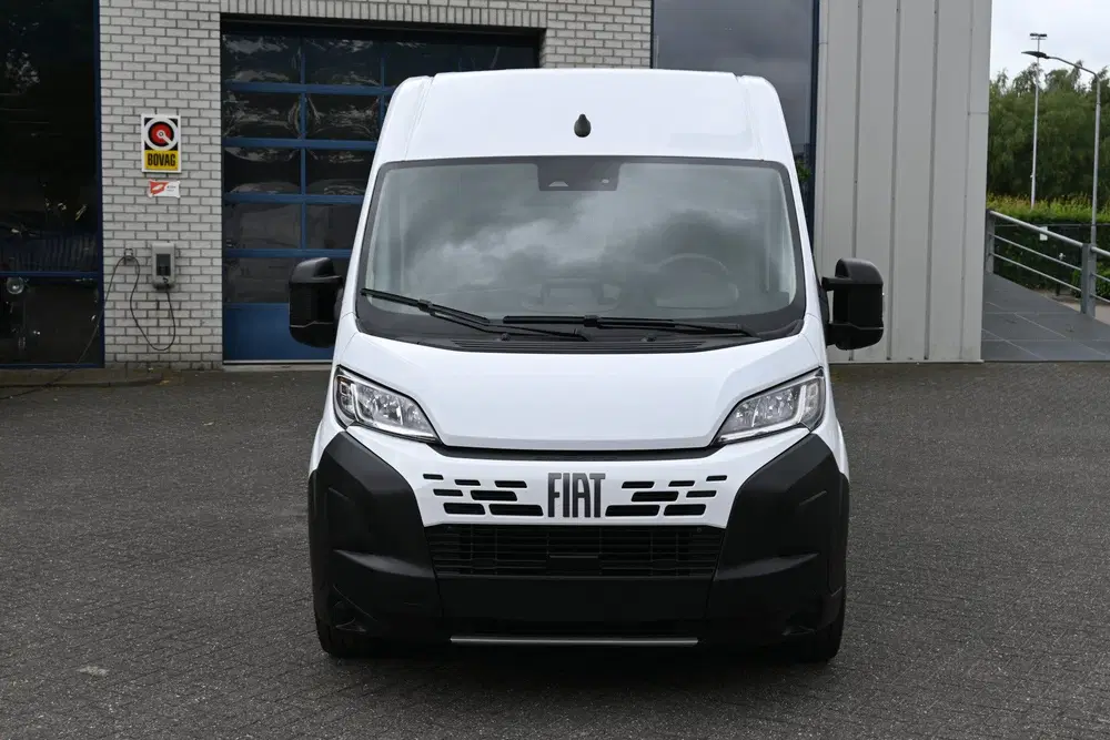 Fiat Ducato L4H2 Maxi 140 pk 2.2 MultiJet Camera uit 2024, foto 2