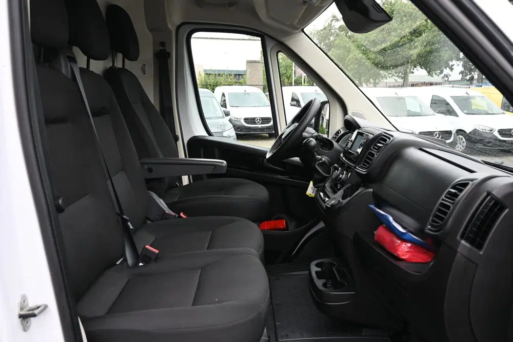 Fiat Ducato L4H2 Maxi 140 pk 2.2 MultiJet Camera uit 2024, foto 7