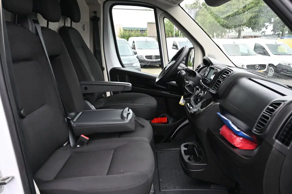 Fiat Ducato L4H2 Maxi 140 pk 2.2 MultiJet Camera uit 2024, foto 8