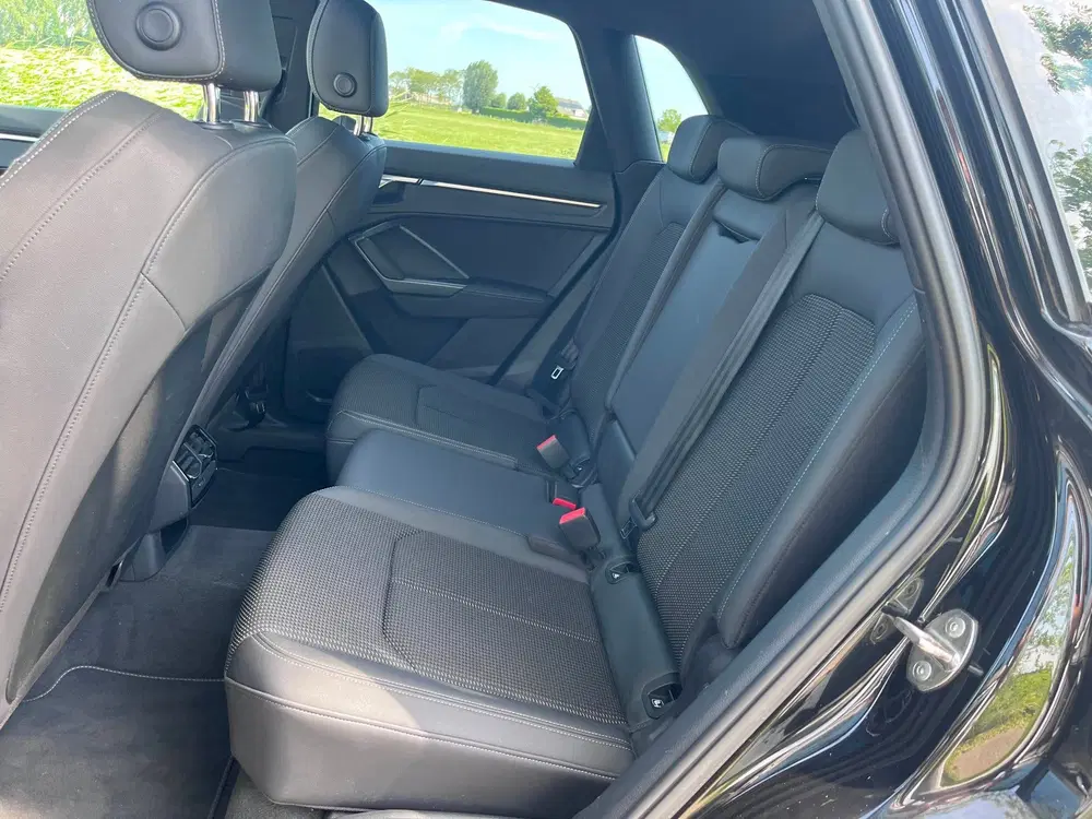 Audi Q3 35 TFSI S edition Pano 1e eig uit 2021, foto 20