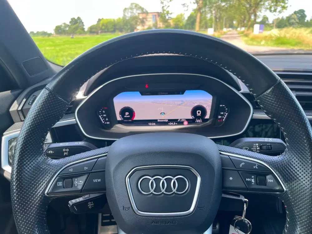 Audi Q3 35 TFSI S edition Pano 1e eig uit 2021, foto 3