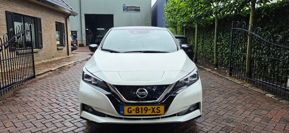 Nissan Leaf E+ Tekna 62 kWh uit 2019, foto 2