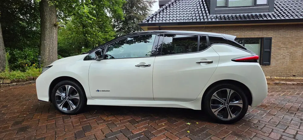 Nissan Leaf E+ Tekna 62 kWh uit 2019, foto 7