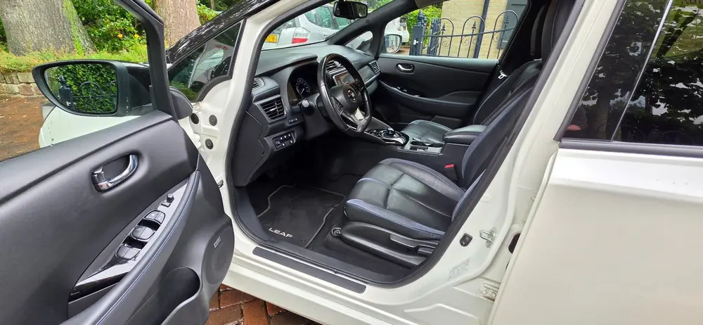 Nissan Leaf E+ Tekna 62 kWh uit 2019, foto 8