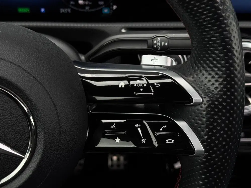 Mercedes-Benz A-Klasse 250 e AMG Line FULL PANO uit 2023, foto 20
