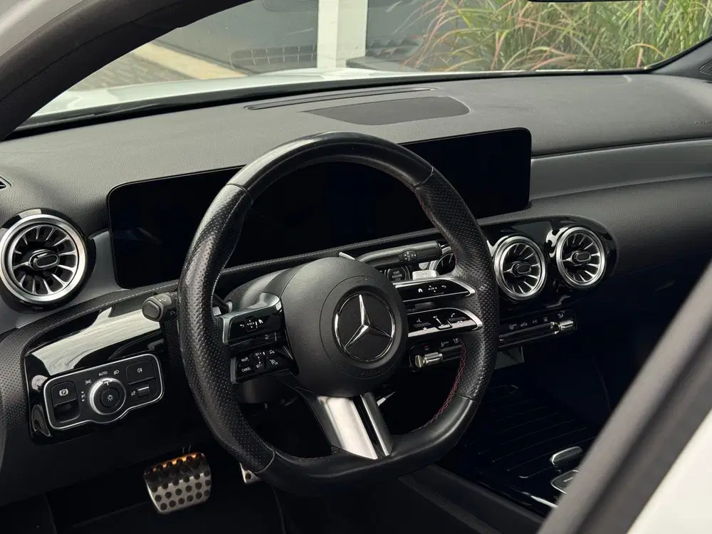 Mercedes-Benz A-Klasse 250 e AMG Line FULL PANO uit 2023, foto 9