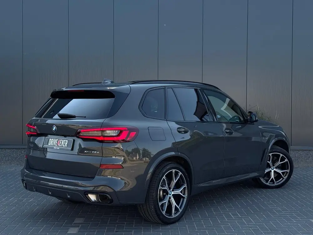 BMW X5 xDrive45e M Pakket uit 2023, foto 3