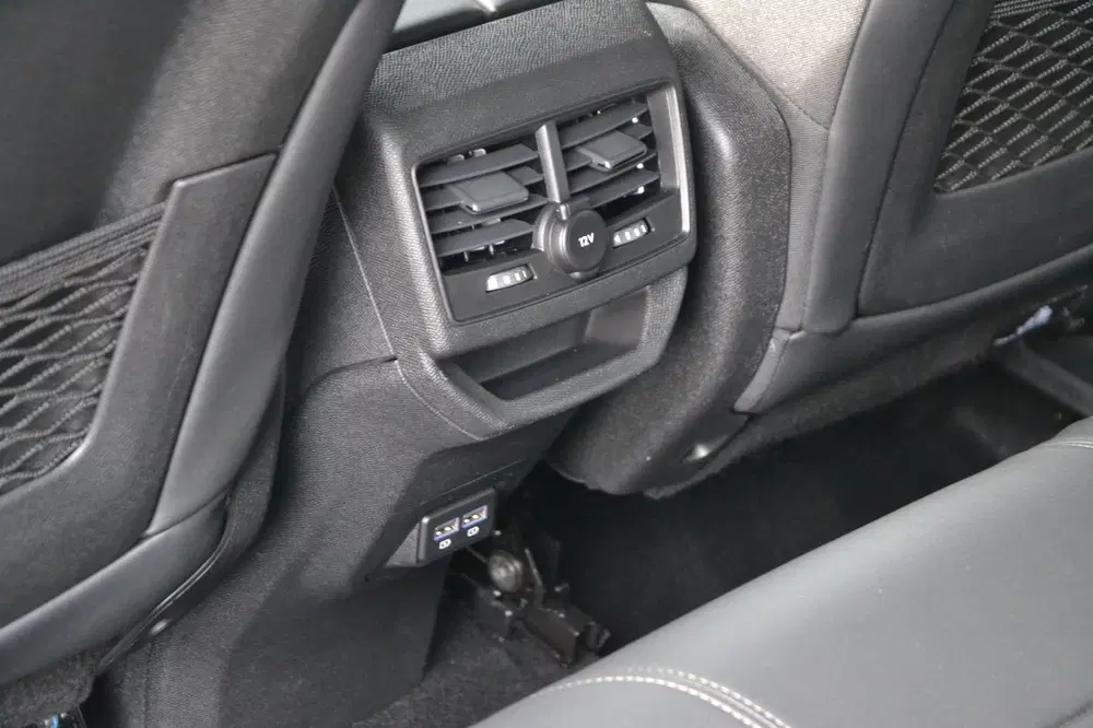 Peugeot 3008 1.6 HYbrid 225 PK * GT uit 2022, foto 12