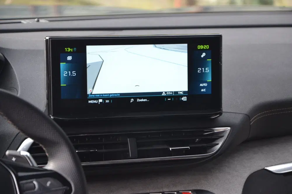 Peugeot 3008 1.6 HYbrid 225 PK * GT uit 2022, foto 17