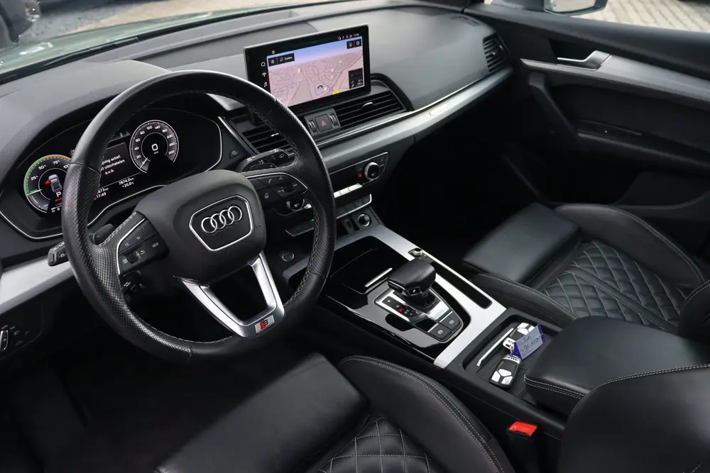 Audi Q5 55 TFSI e S-Line uit 2023, foto 10