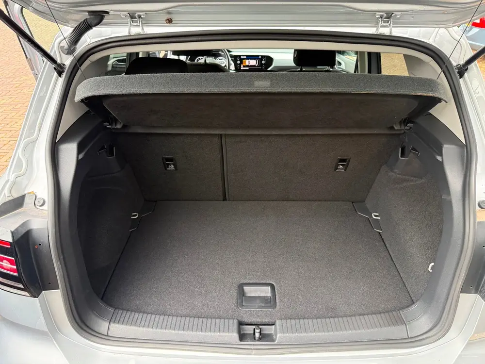 Volkswagen T-Cross 1.0 TSI Active | ACC | Trekhaak | Navigat uit 2022, foto 6