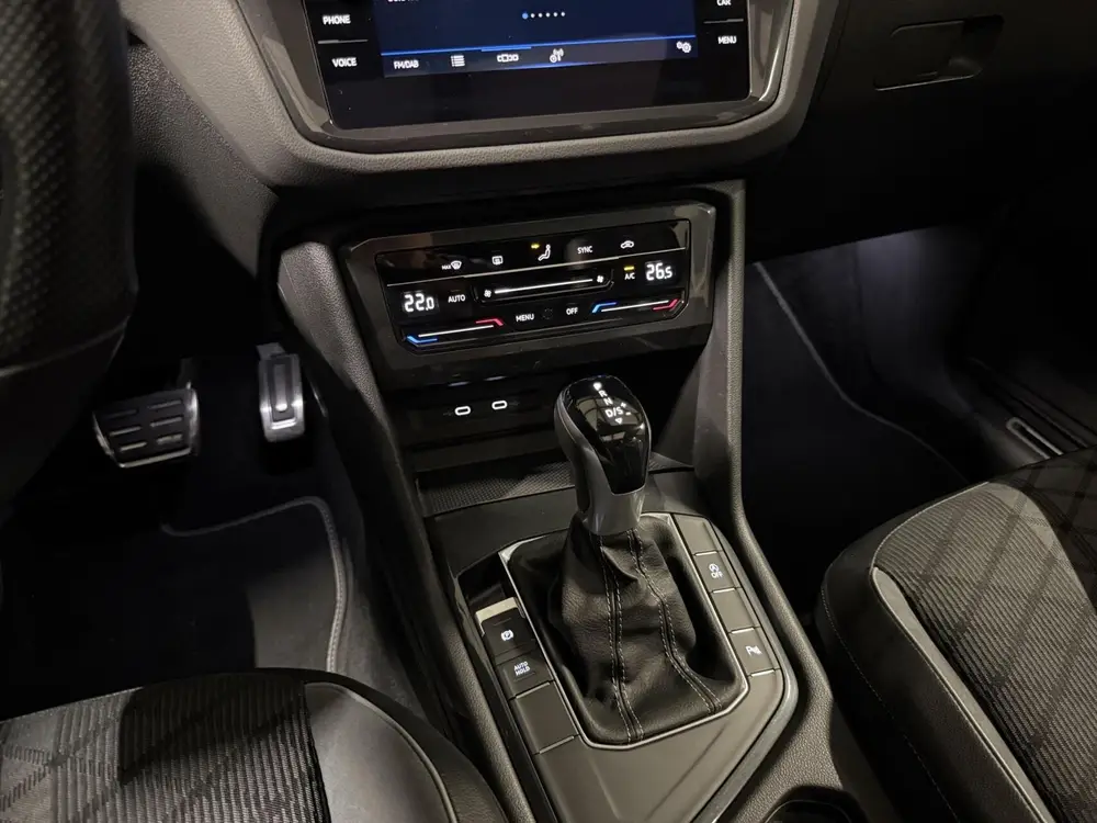 Volkswagen Tiguan 1.5 TSI R-Line Pano Virtual Harman Kardon uit 2021, foto 15