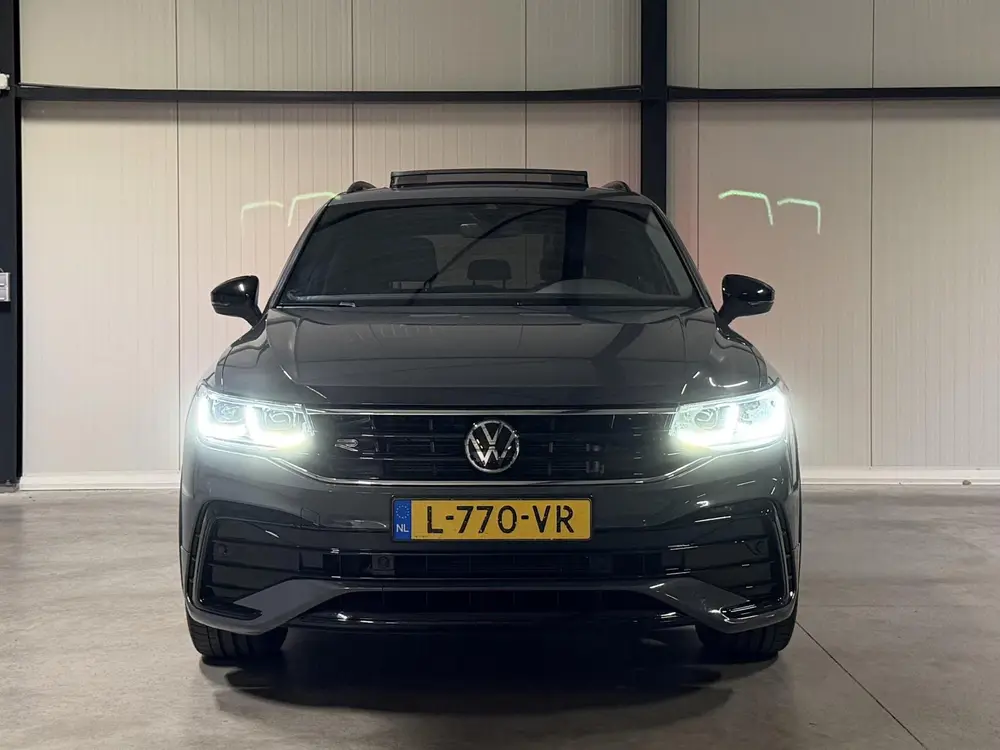 Volkswagen Tiguan 1.5 TSI R-Line Pano Virtual Harman Kardon uit 2021, foto 6