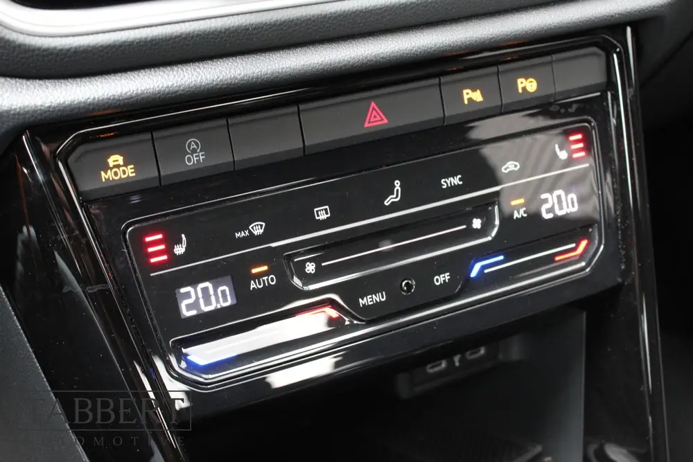 Volkswagen T-Roc 1.0 TSI R-Line ACC Camera IQ Light BTW uit 2023, foto 12