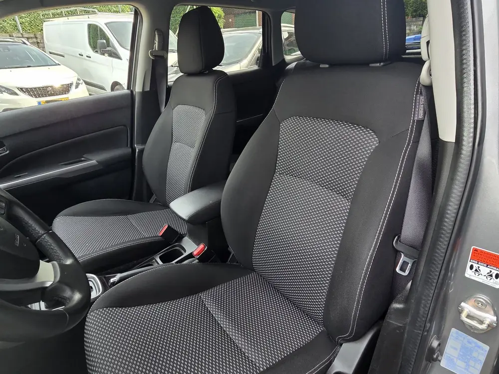 Suzuki Vitara 1.0 Boosterjet AUTOMAAT NAVI TEL CAMERA CC ECC uit 2019, foto 14